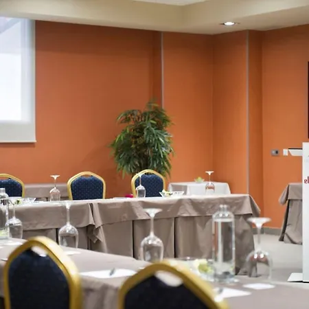 Szálloda Sercotel Ciudad De Miranda 4*